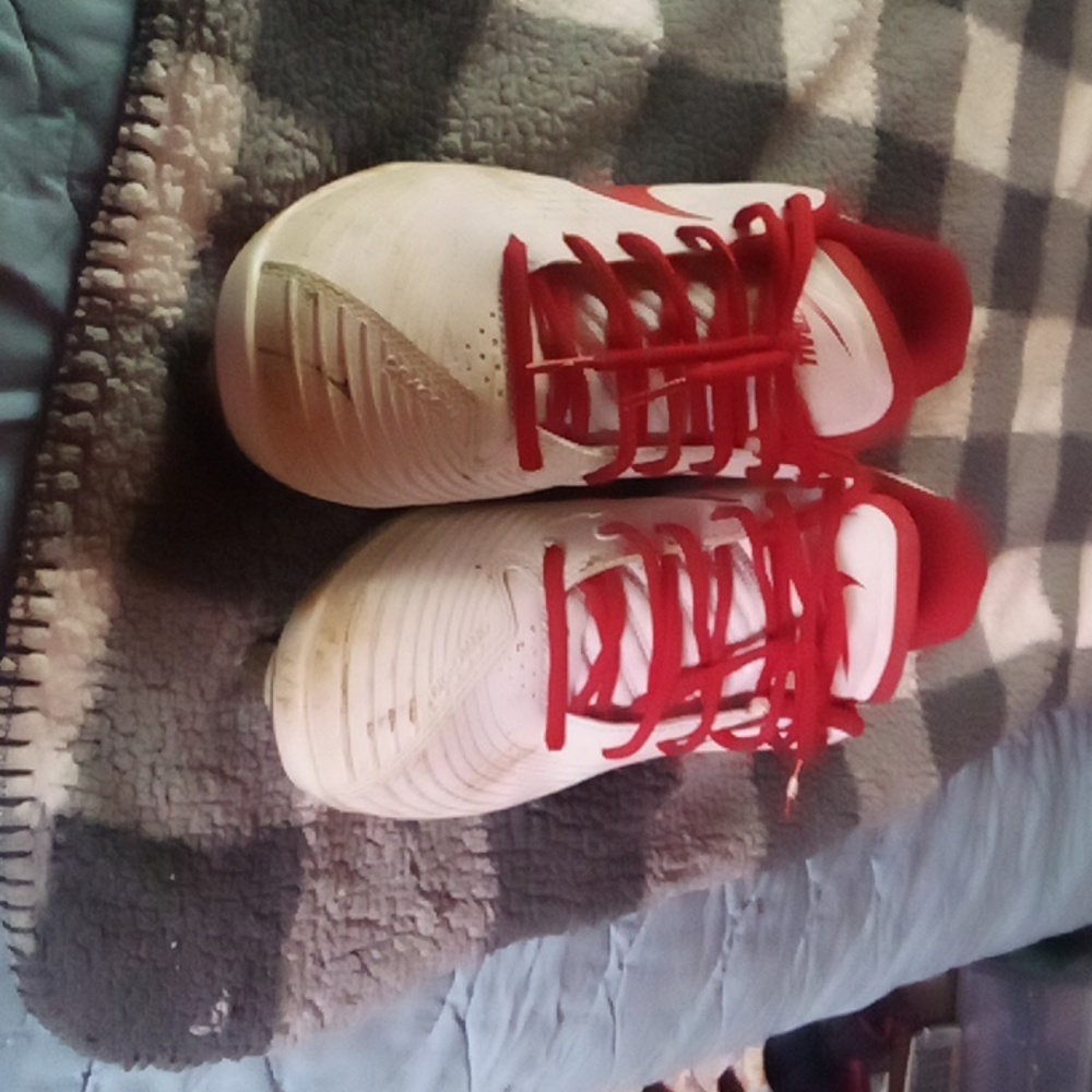 Softball cleats